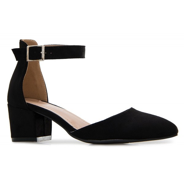 black pumps low heel