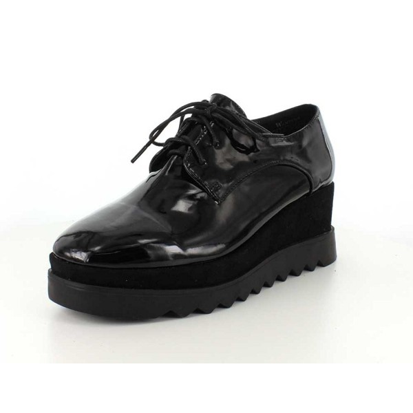 Wanted Womens Patent Beckham Oxford