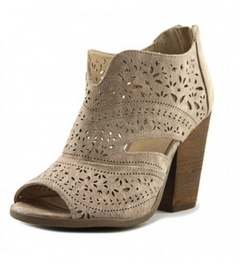 Not Rated Footwear Santana Bootie Cream 8 5